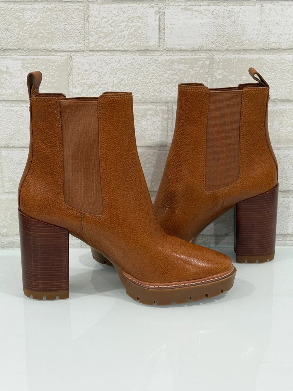 TORY BURCH CARSON LUG SOLE ANKLE BOOT - Toasted Caramel - Sz - 11 .US